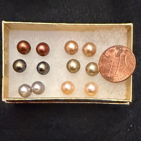 Elegant Multi-Color Faux Pearl Stud Earrings Set of 6 - Picture 2 of 7